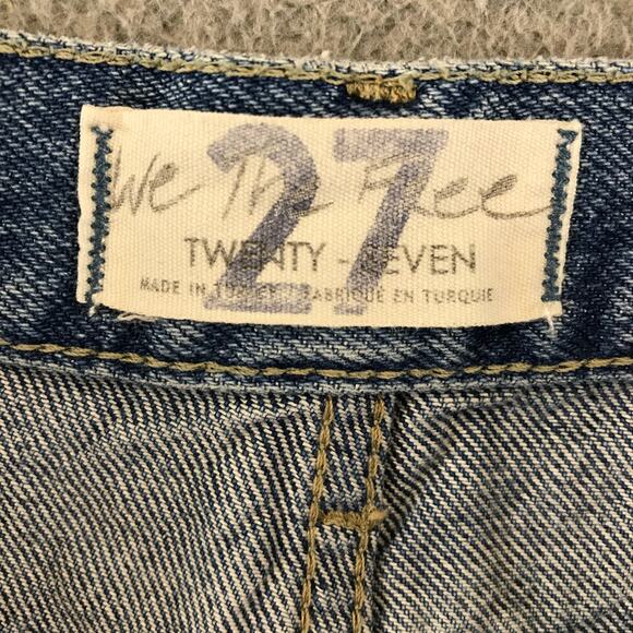 We The Free Women's High Rise  Distressed jean size 27 - Picture 3 of 10